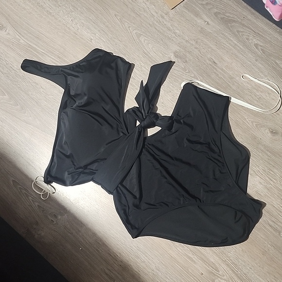 AERIE ONE PIEXE FULL COVERAGE XXL SWIM SUIT BLACK - Picture 1 of 5